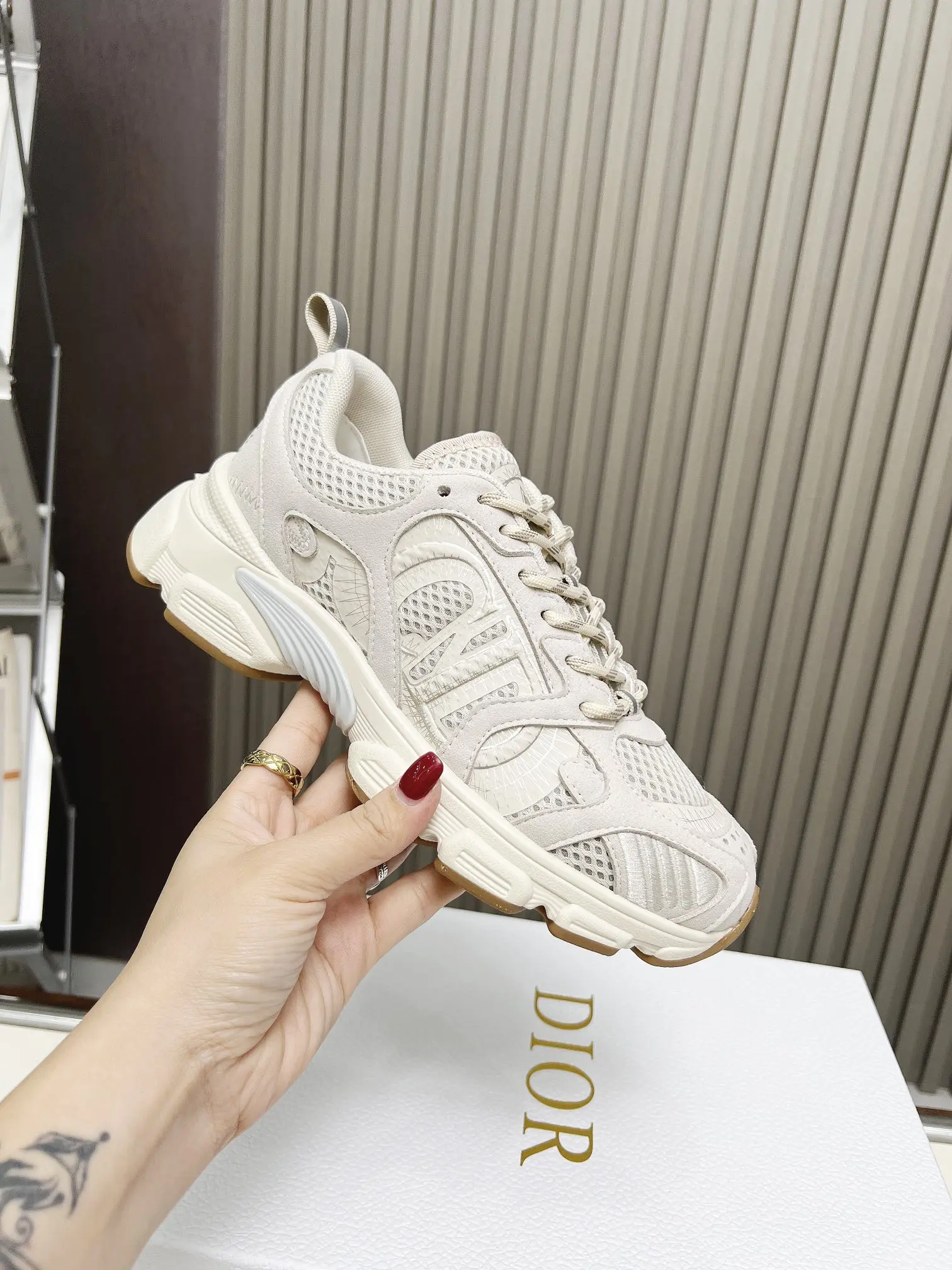 Dior Classic running shoes couple s sports shoes Dior Classic running shoes couple s sports shoes