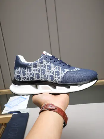 New Men s Casual Sports Shoes Men s Sports Shoes Replica Dior Mens Sneakers
