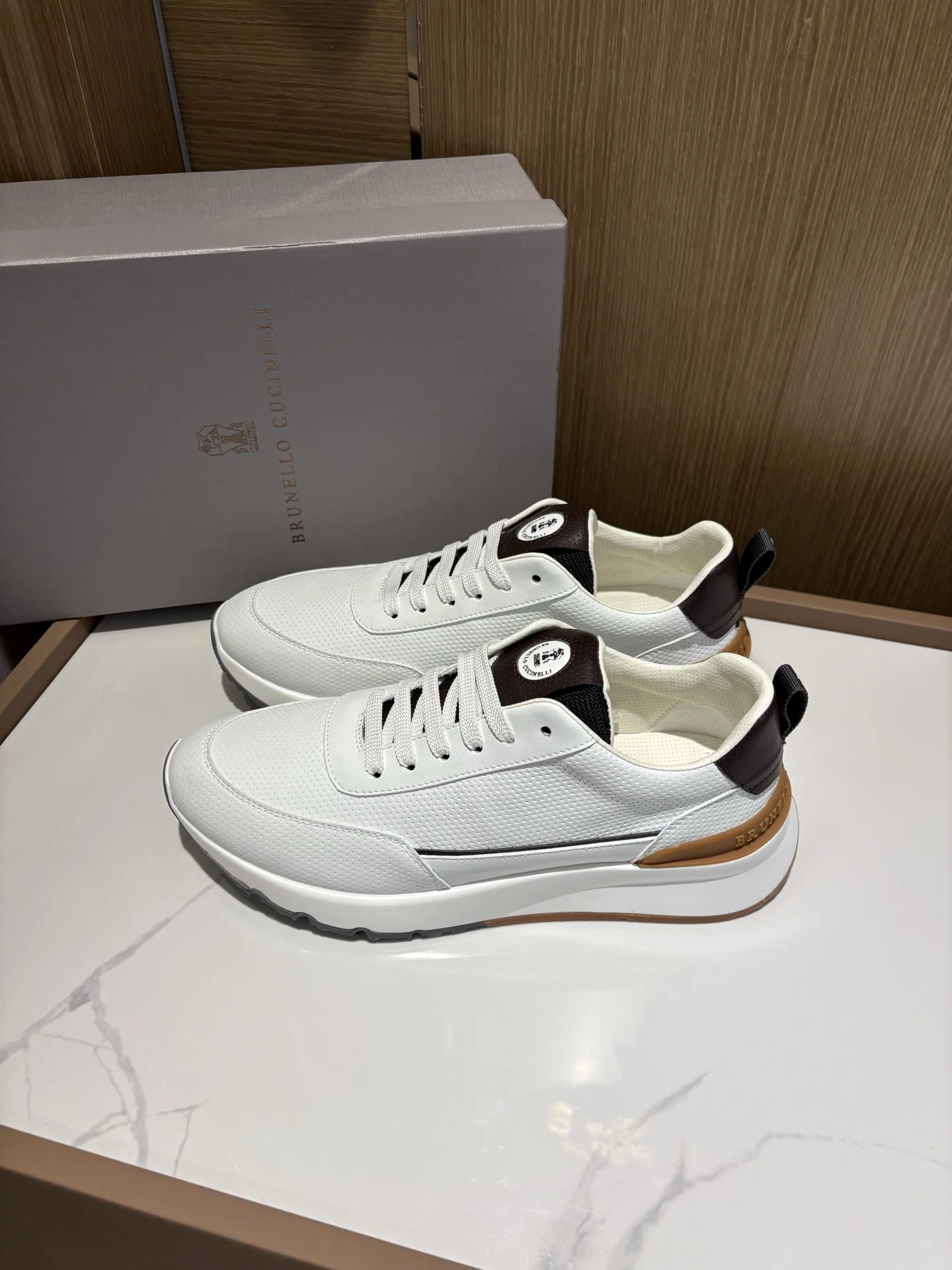 Brunello Cucinelli Lychee pattern low-top sports shoes men s sports shoes Brunello Cucinelli Lychee pattern low-top sports shoes men s sports shoes
