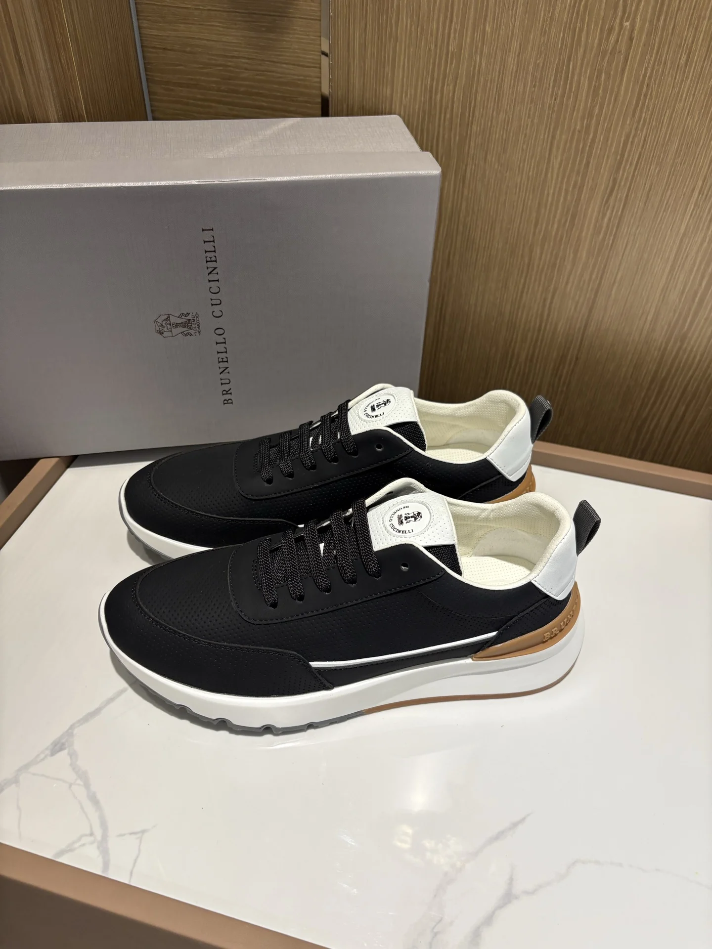 Brunello Cucinelli Lychee pattern low-top sports shoes men s sports shoes Brunello Cucinelli Lychee pattern low-top sports shoes men s sports shoes