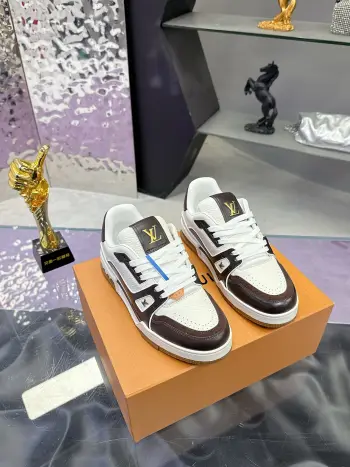 Sneaker series sports shoes for couples Replica Louis Vuitton Mens Sneakers