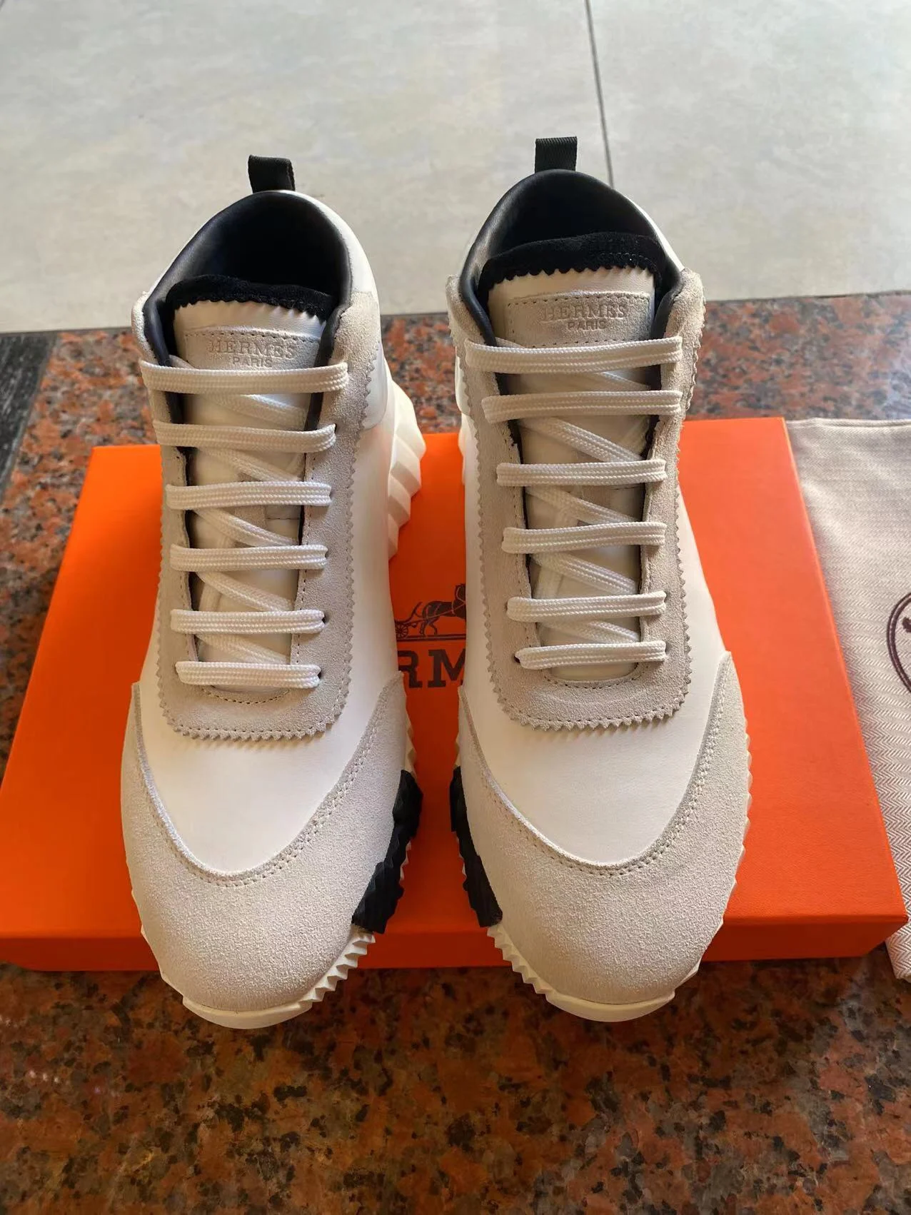 Hermes High-top men s casual sports shoes Men s sports shoes Hermes High-top men s casual sports shoes Men s sports shoes