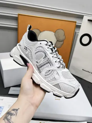 Classic running shoes couple s sports shoes Replica Dior Womens Sneakers
