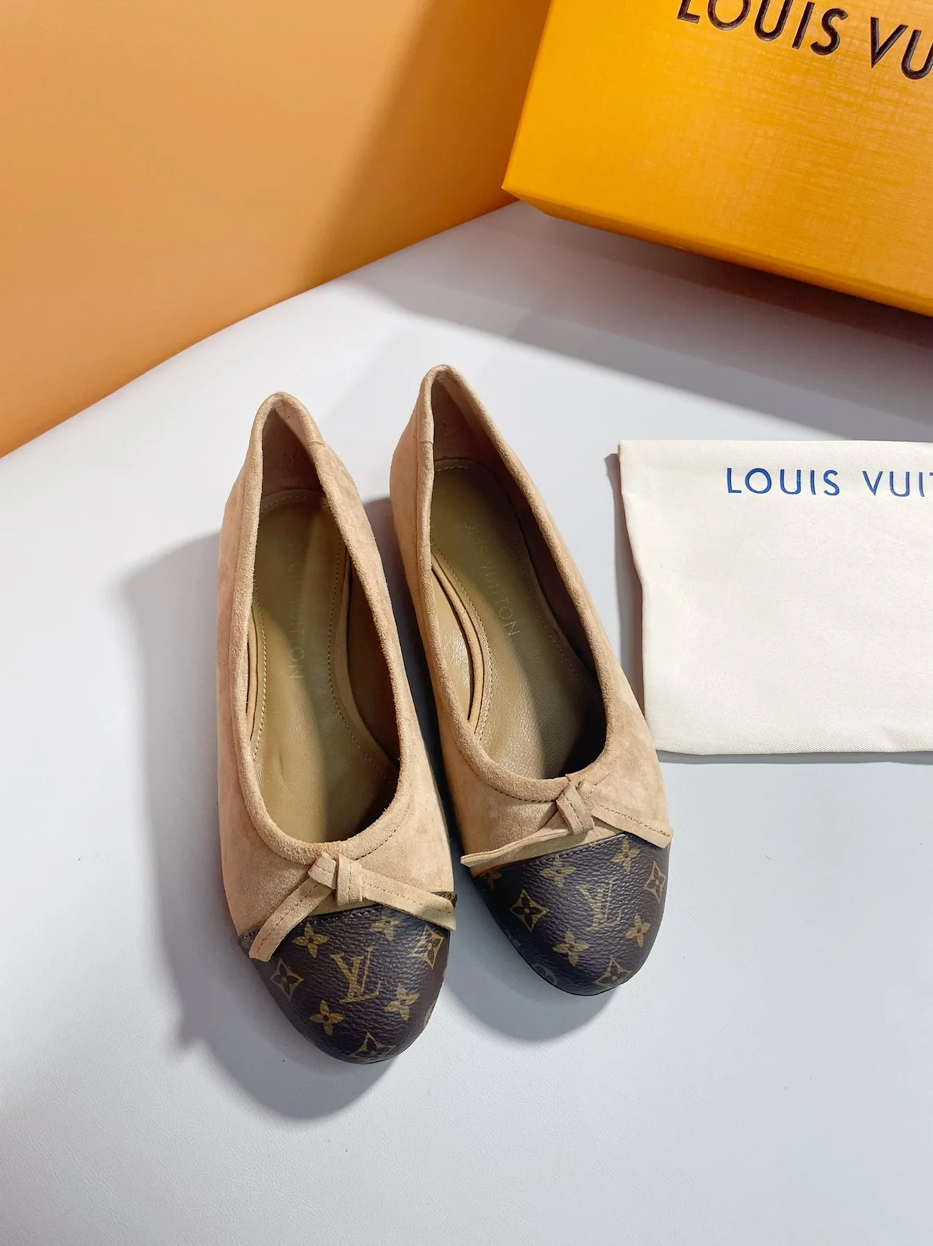 Louis Vuitton Ballet flats women s leather shoes Louis Vuitton Ballet flats women s leather shoes
