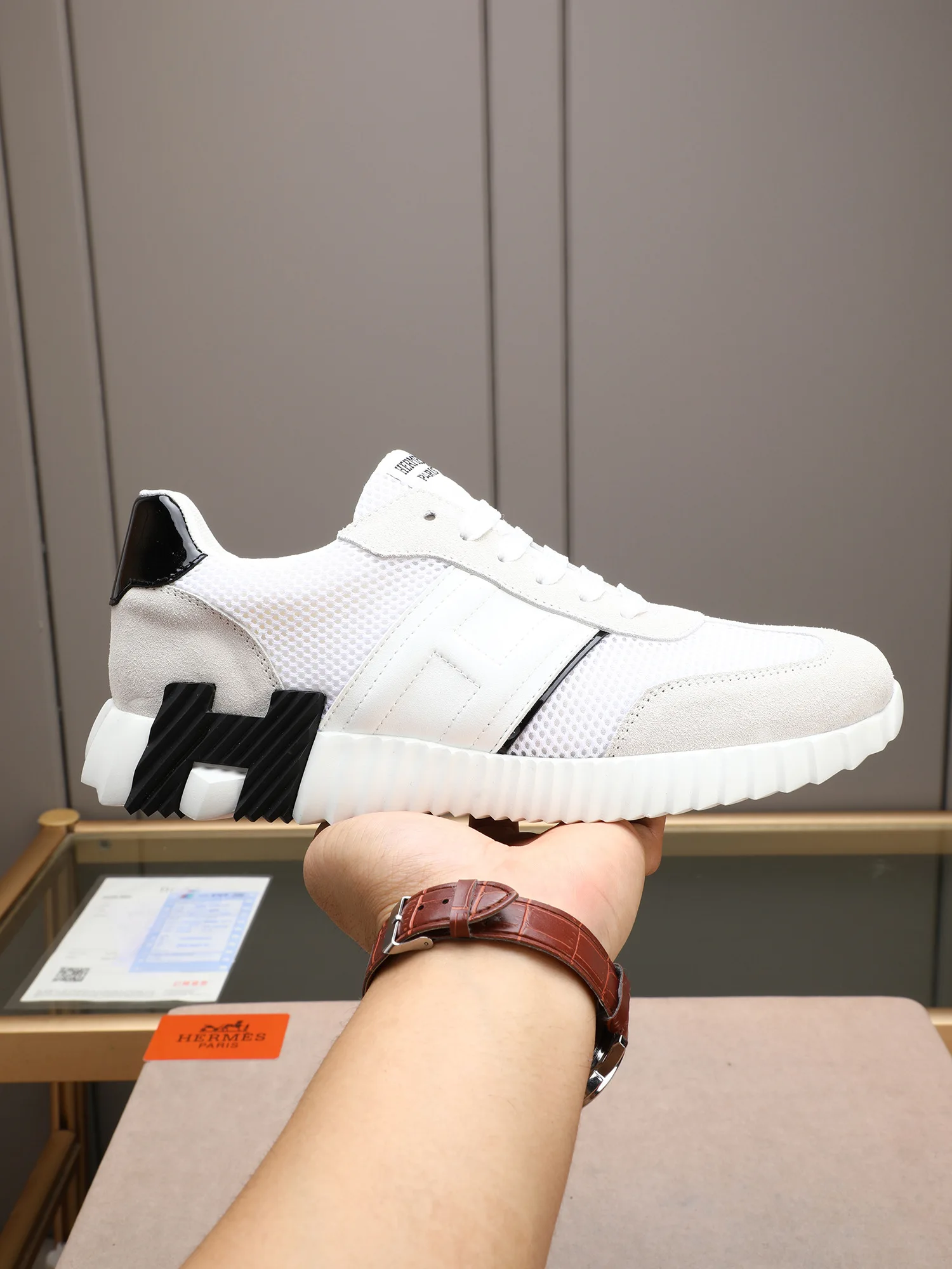 Hermes Color-blocking sports shoes Men s sports shoes Hermes Color-blocking sports shoes Men s sports shoes