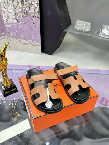 Latest model of Er Jiu magic solid wood slippers, couple s slippers. Replica Hermes Womens Sandals and Slides