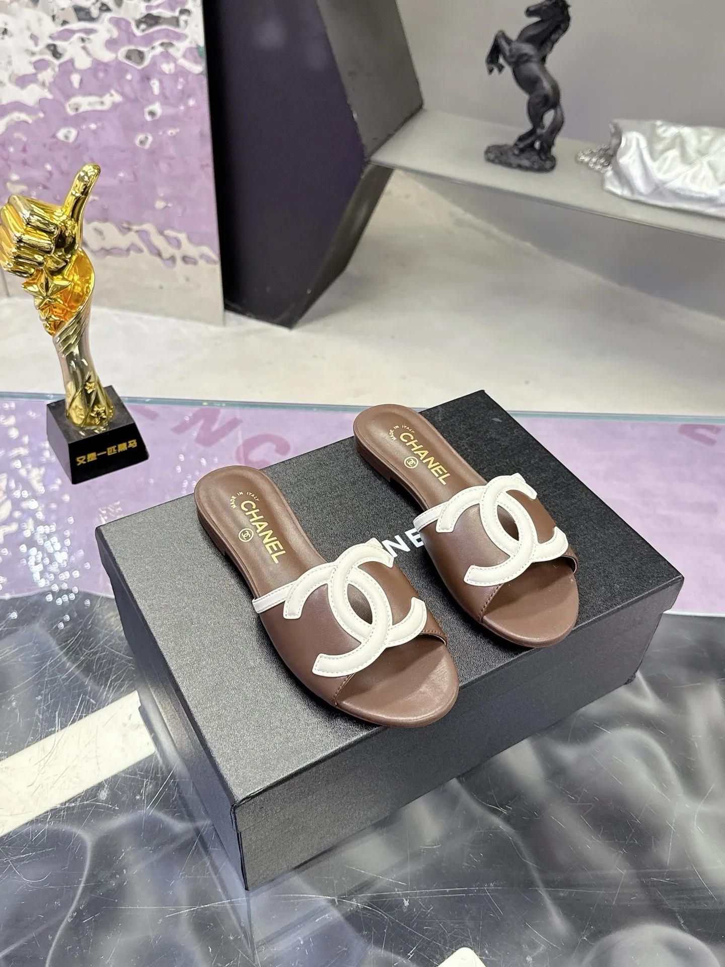 Chanel Double C logo kitten and slippers Women s sandals