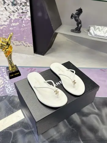 Slipper Series Flip-Flops Women s Slippers Replica Chanel Womens Sandals and Slides