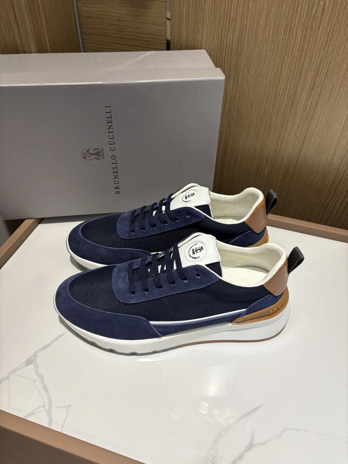 Brunello Cucinelli Lychee pattern low-top sports shoes men s sports shoes Brunello Cucinelli Lychee pattern low-top sports shoes men s sports shoes