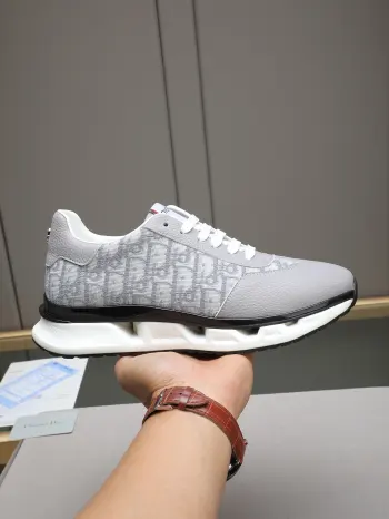 New Men s Casual Sports Shoes Men s Sports Shoes Replica Dior Mens Sneakers