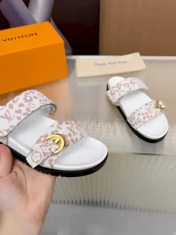 New Cowhide Slippers Women s Slippers Replica Louis Vuitton Womens Sandals and Slides