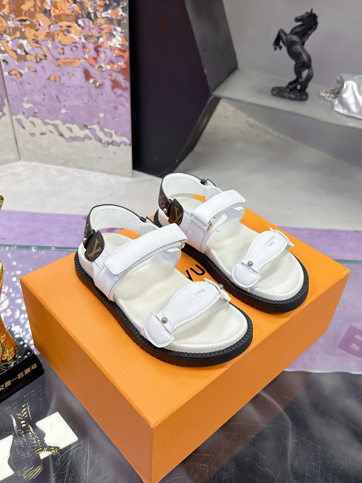 Louis Vuitton Summer new sandals women s sandals Louis Vuitton Summer new sandals women s sandals