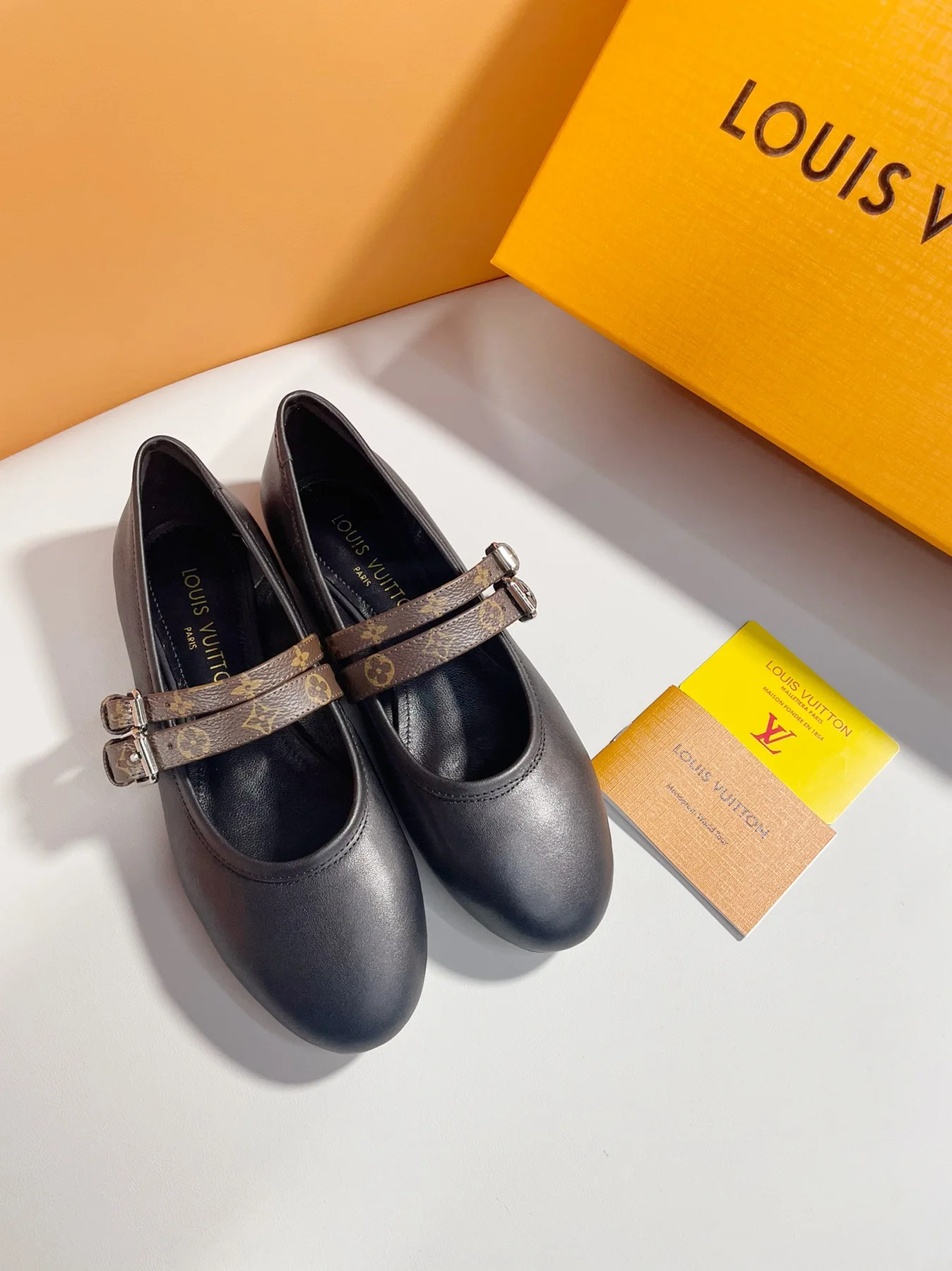 Louis Vuitton Ballet flats women s leather shoes Louis Vuitton Ballet flats women s leather shoes