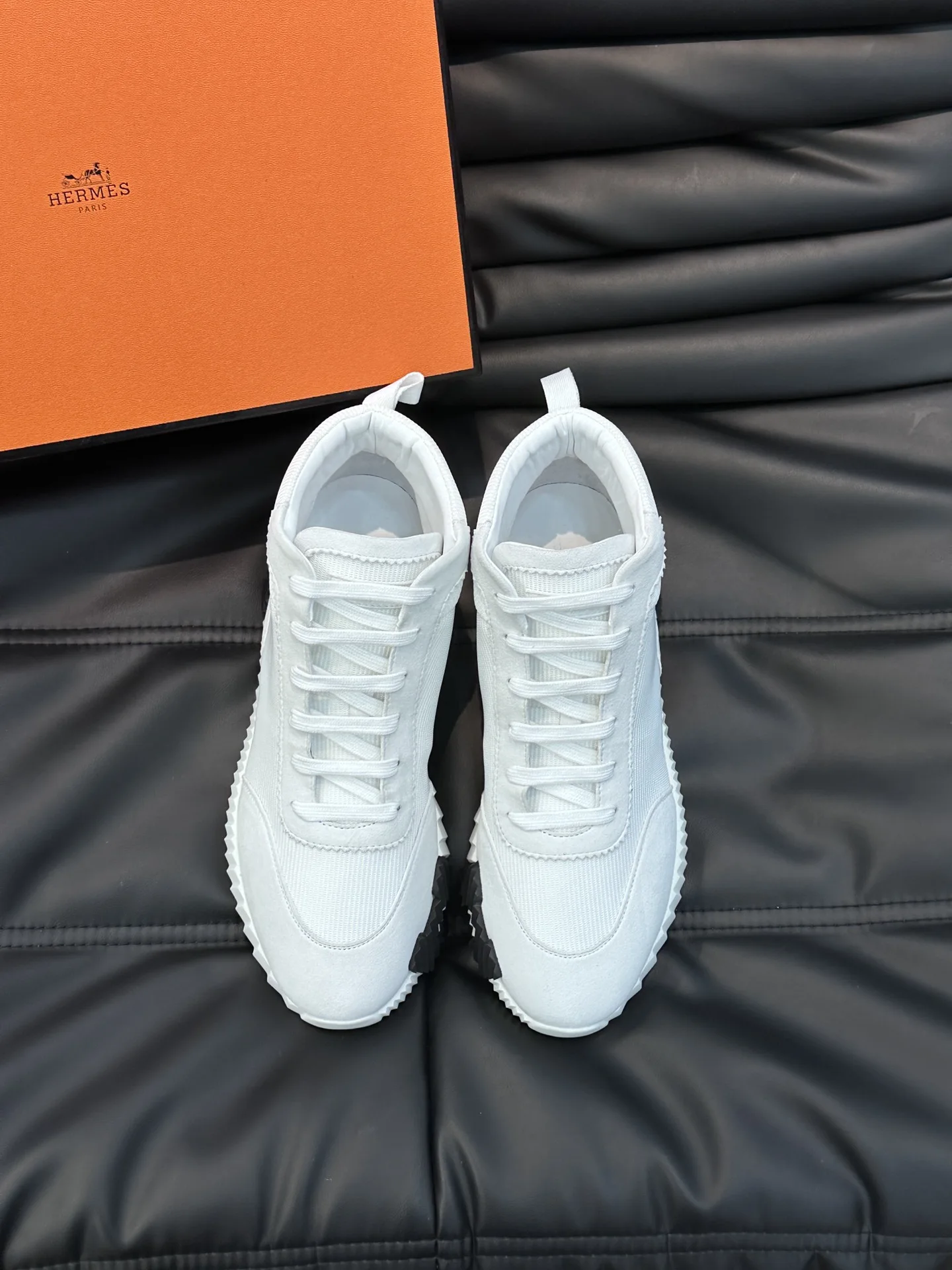 Hermes Cowhide sports shoes men s sports shoes Hermes Cowhide sports shoes men s sports shoes