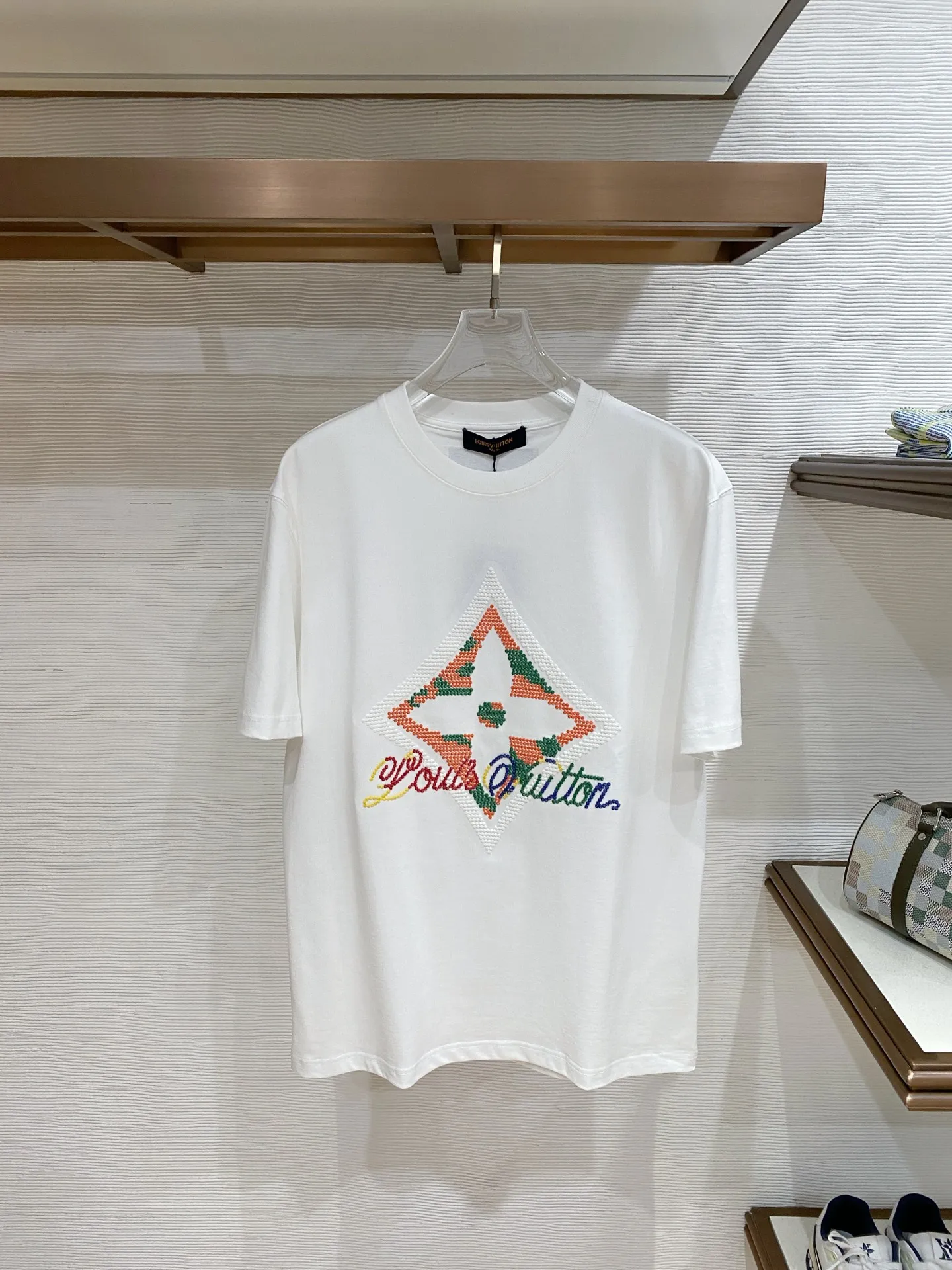Louis Vuitton Latest men s short-sleeve round-neck T-shirt