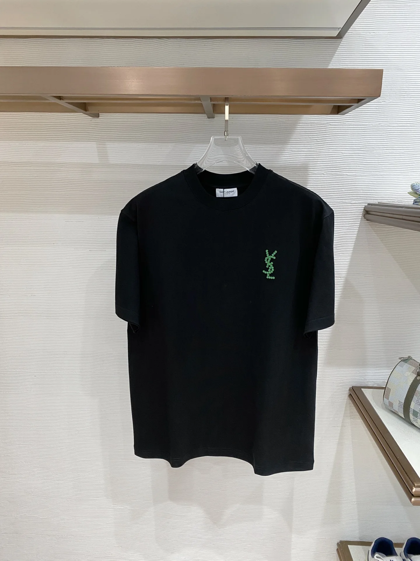 SAINT LAURENT Latest men s short-sleeve round-neck T-shirt SAINT LAURENT Latest men s short-sleeve round-neck T-shirt