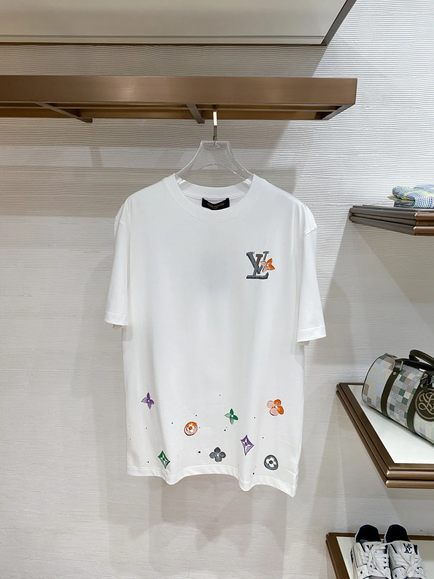 Louis Vuitton Latest men s short-sleeve round-neck T-shirt