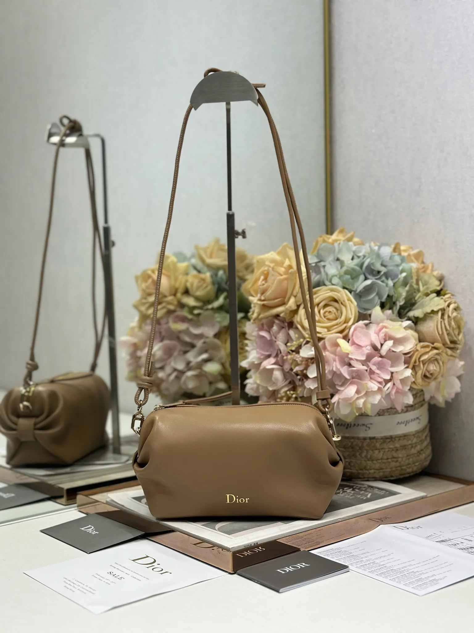 Dior S3900 Small Handheld Bag Women s Crossbody Bag Dior S3900 Small Handheld Bag Women s Crossbody Bag