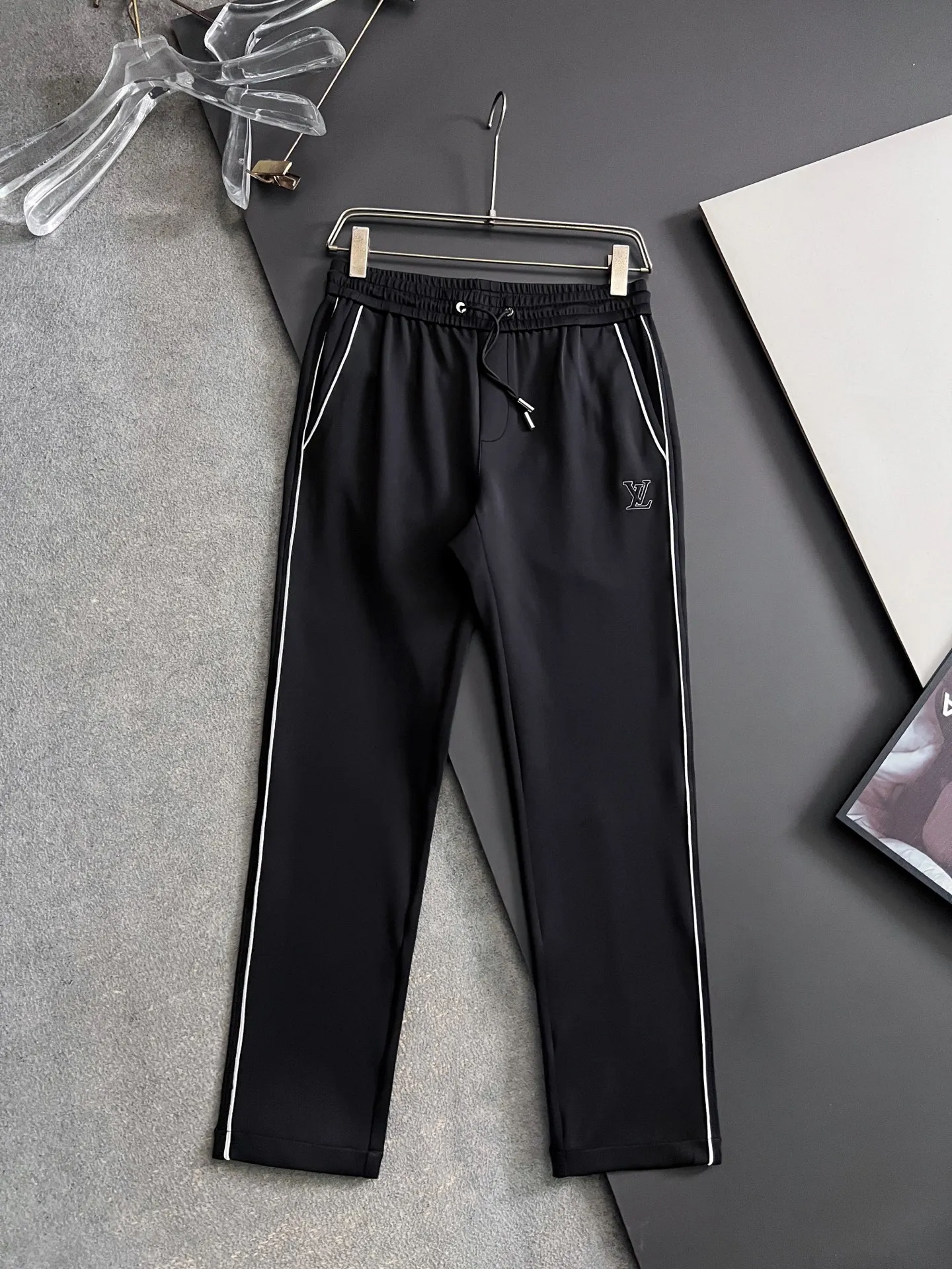 Louis Vuitton Spring and summer linen-cotton straight casual pants