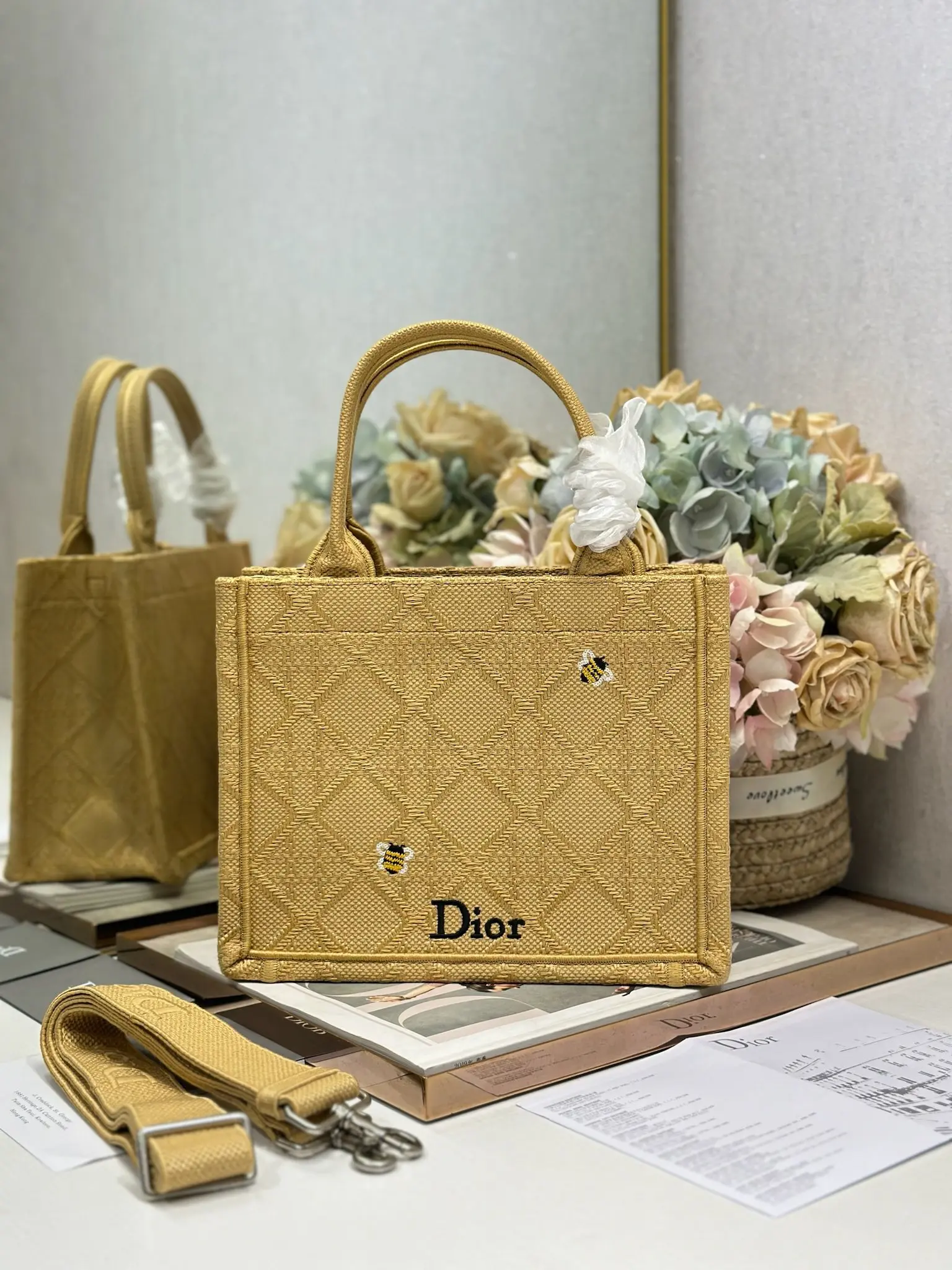 Dior 1286 Pattern Mixed Shopping Bag Women s Shoulder Bag Dior 1286 Pattern Mixed Shopping Bag Women s Shoulder Bag