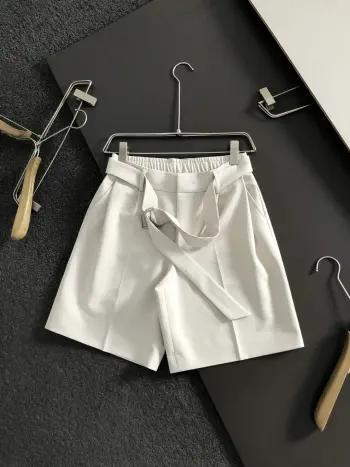 Solid color versatile personality belt for spring and summer shorts. Replica Loewe Pants and Trousers