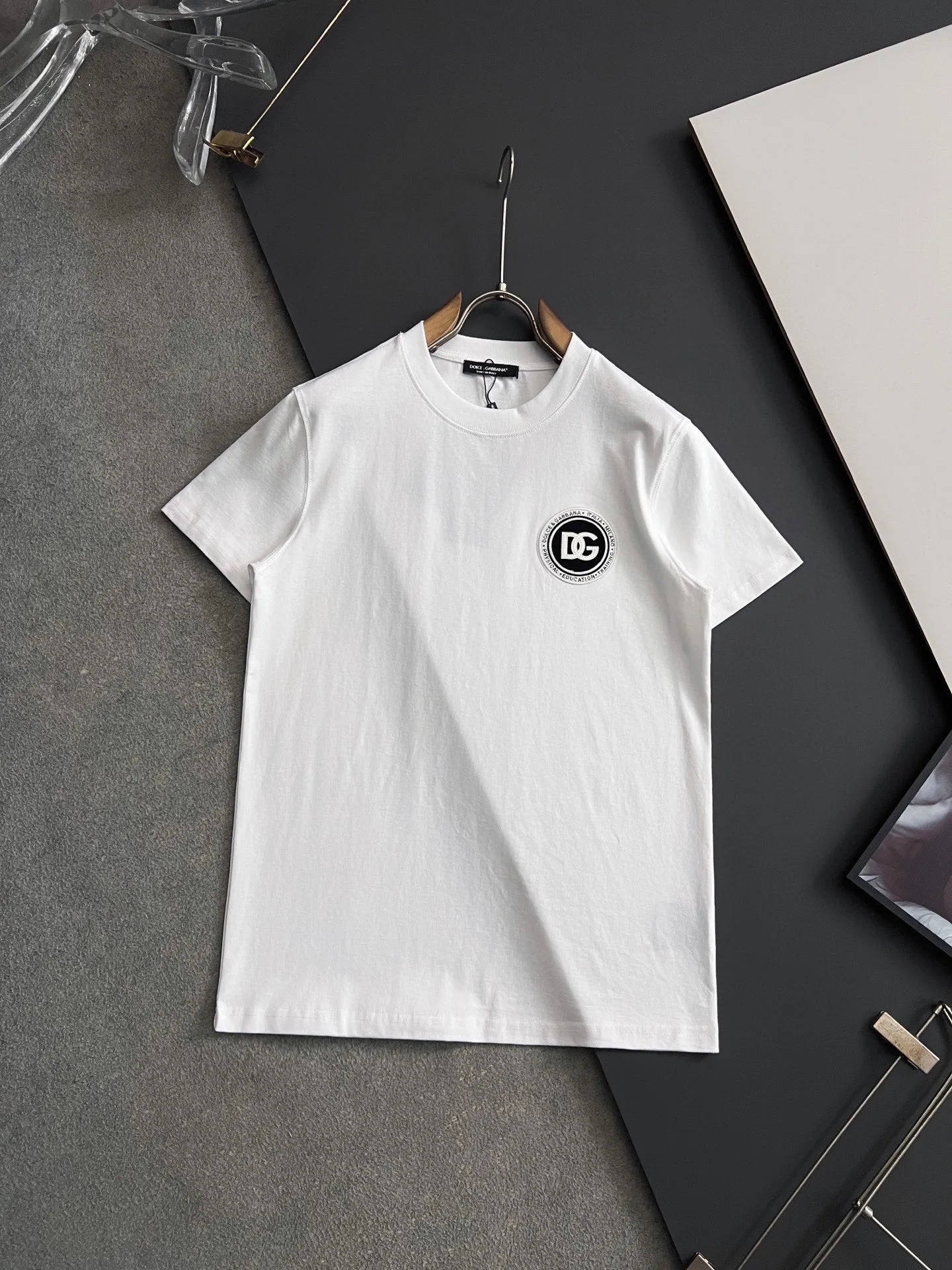 Dolce Gabbana Solona fabric spring and summer short sleeves Dolce Gabbana Solona fabric spring and summer short sleeves