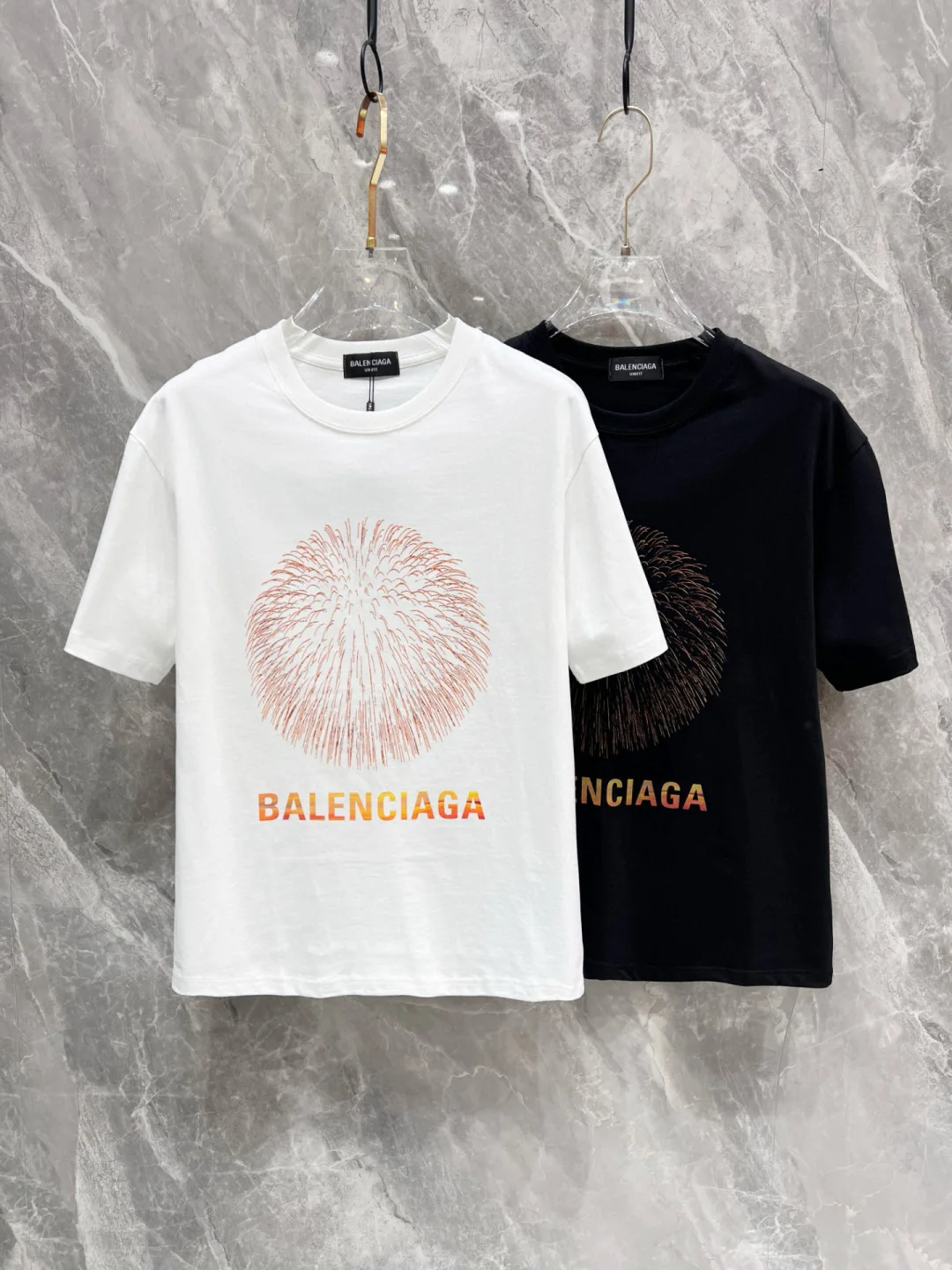 Balenciaga New style latest short-sleeve round-neck T-shirt Balenciaga New style latest short-sleeve round-neck T-shirt
