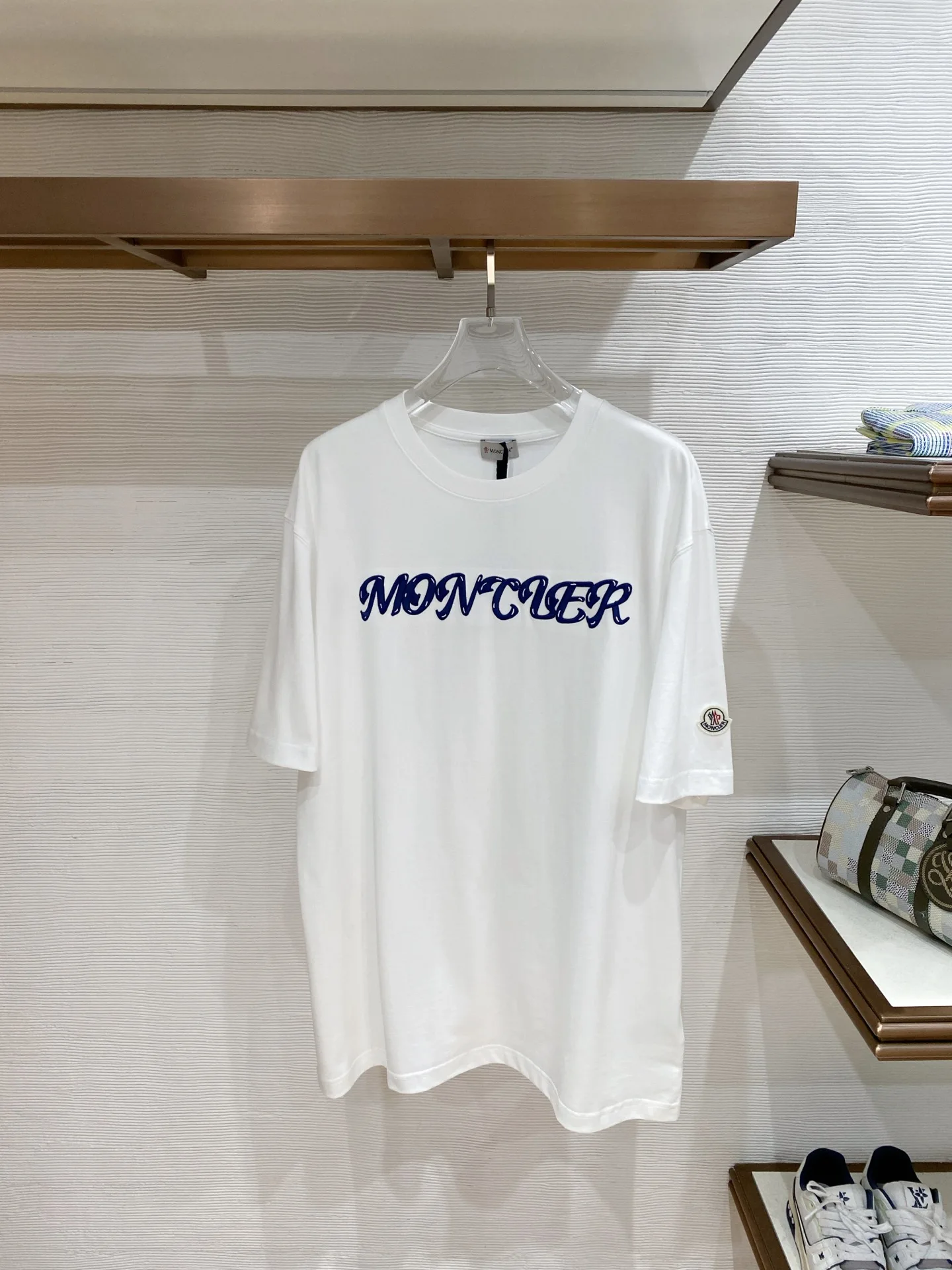 Moncler Latest short-sleeve round-neck men s T-shirt