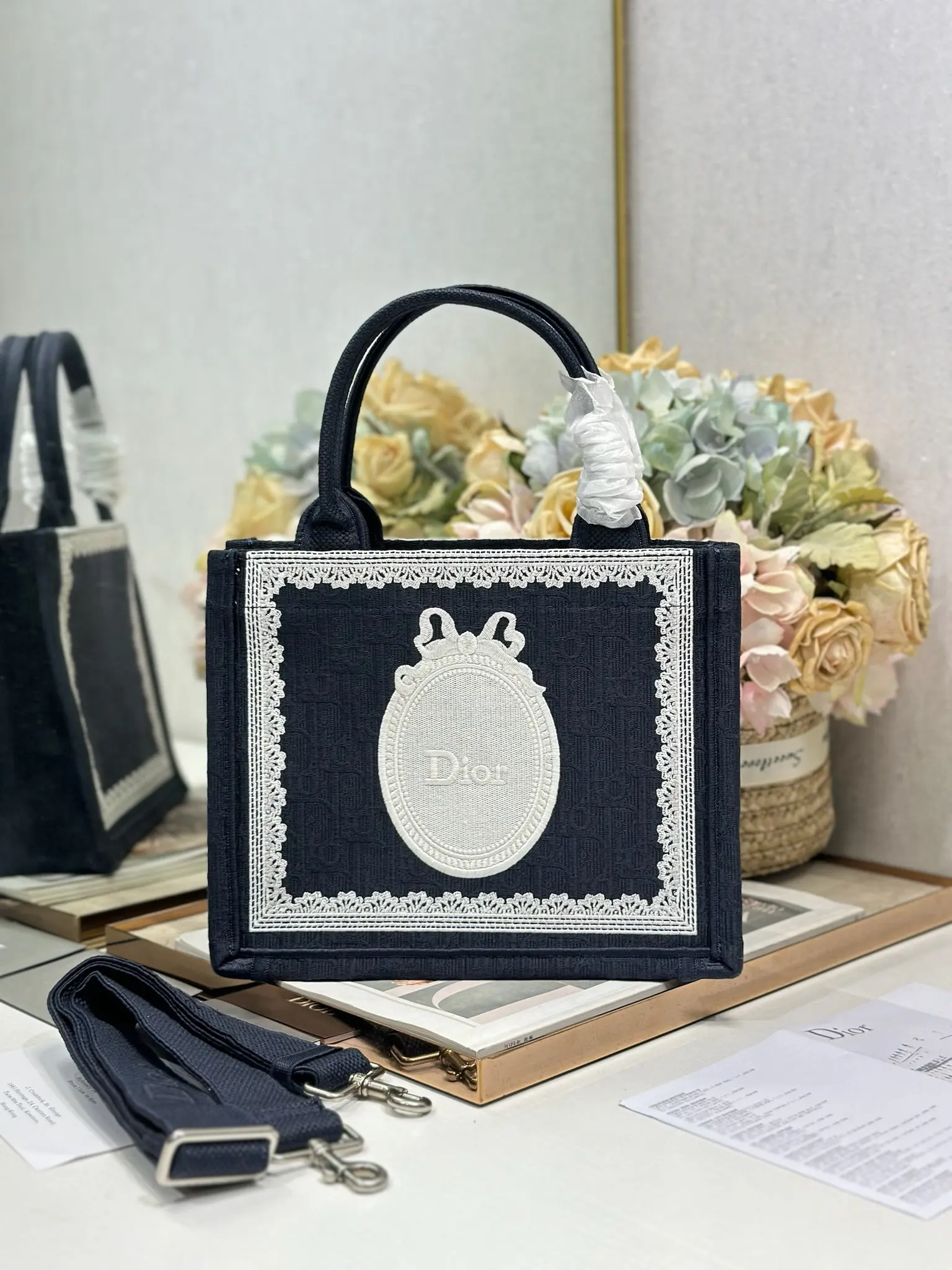Dior 1286 Pattern Mixed Shopping Bag Women s Shoulder Bag