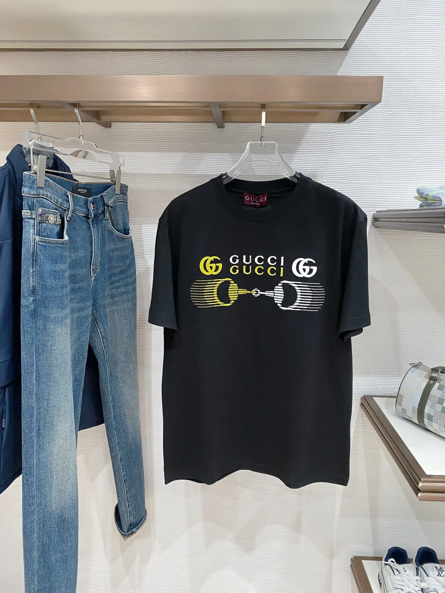 Gucci Latest men s short-sleeve round neck T-shirt