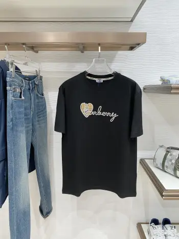 Latest short-sleeve round-neck men s T-shirt Replica Burberry Tshirts and Polos