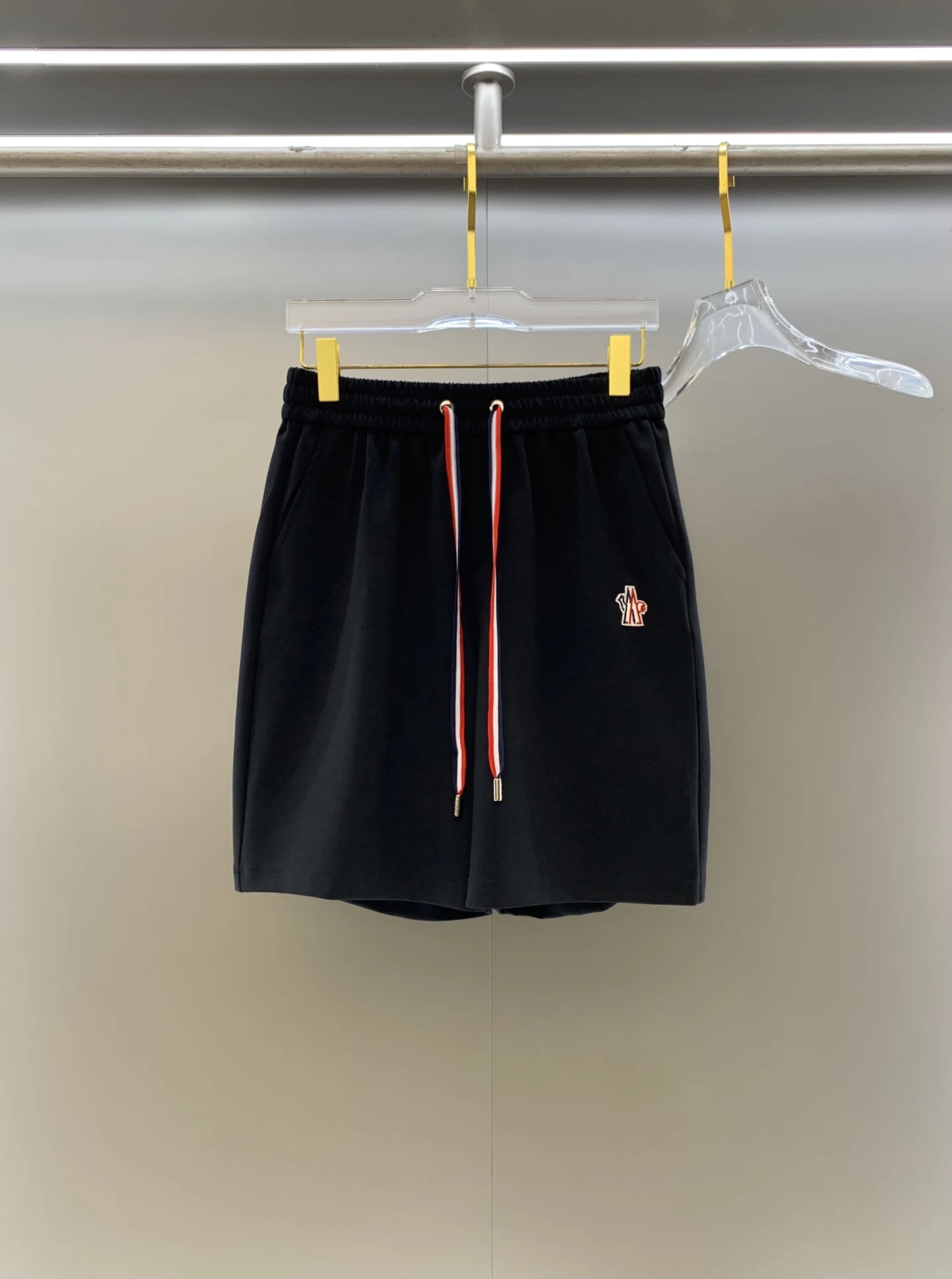 Moncler New Men s Casual Loose Shorts Moncler New Men s Casual Loose Shorts
