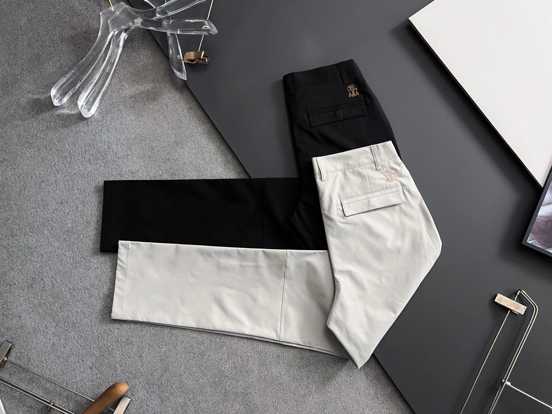 Brunello Cucinelli Elastic Waist Straight-leg Casual Pants