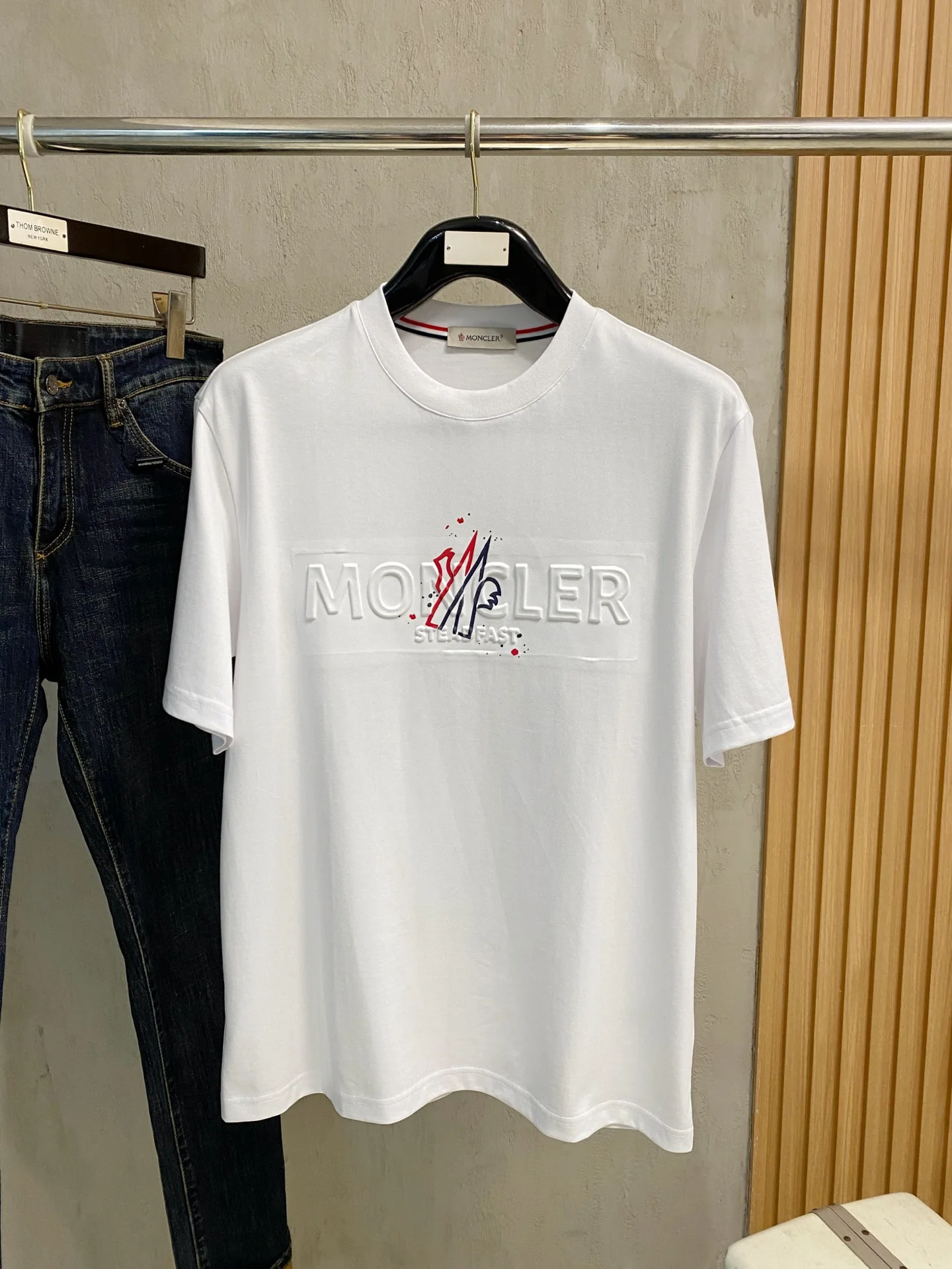 Moncler Xinjiang long-staple cotton men s short-sleeve T-shirt Moncler Xinjiang long-staple cotton men s short-sleeve T-shirt