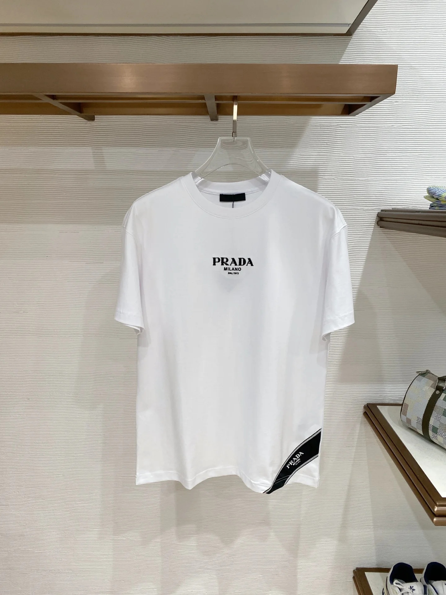 Prada Latest men s short-sleeve round-neck T-shirt