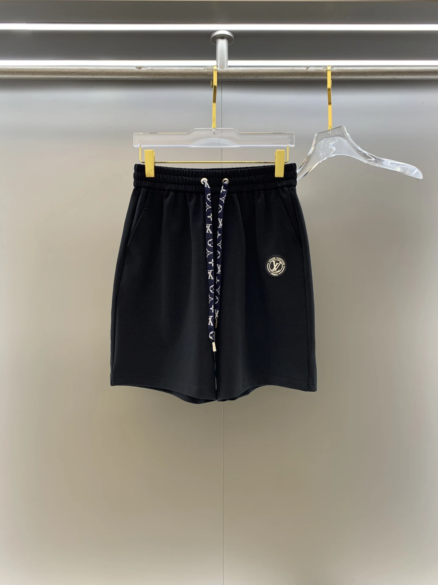 Louis Vuitton New Men s Casual Loose Shorts