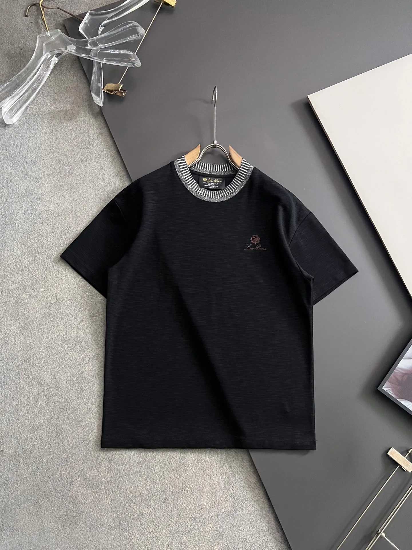 Loro Piana Spring and Summer Runway Series Linen Knit Short Sleeve Loro Piana Spring and Summer Runway Series Linen Knit Short Sleeve