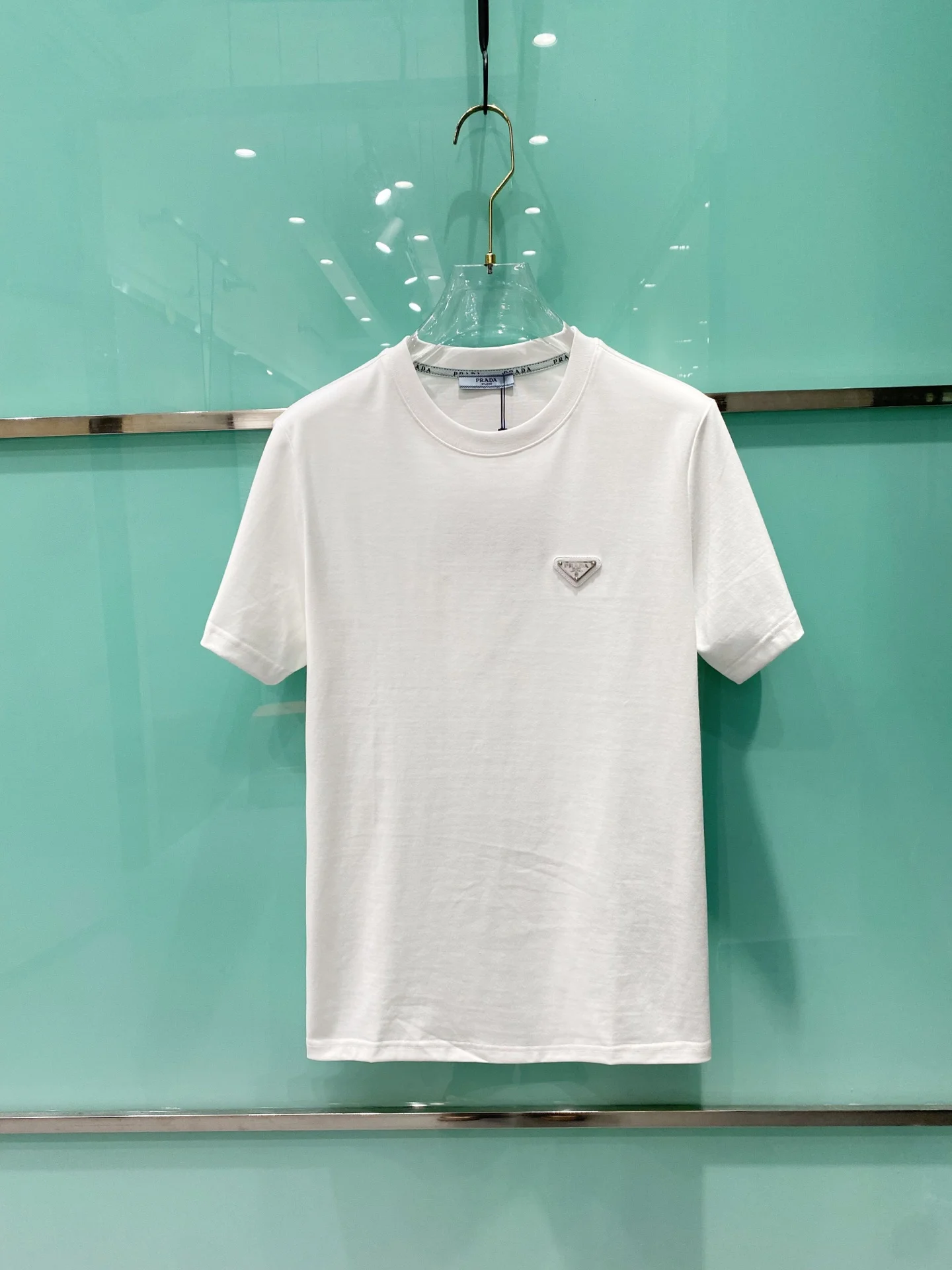 Prada New style latest short-sleeve round-neck T-shirt Prada New style latest short-sleeve round-neck T-shirt