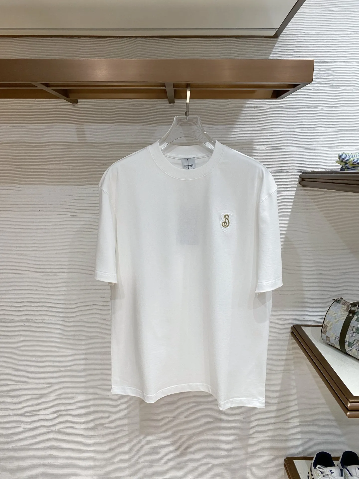 Burberry Latest men s short-sleeve round-neck T-shirt Burberry Latest men s short-sleeve round-neck T-shirt