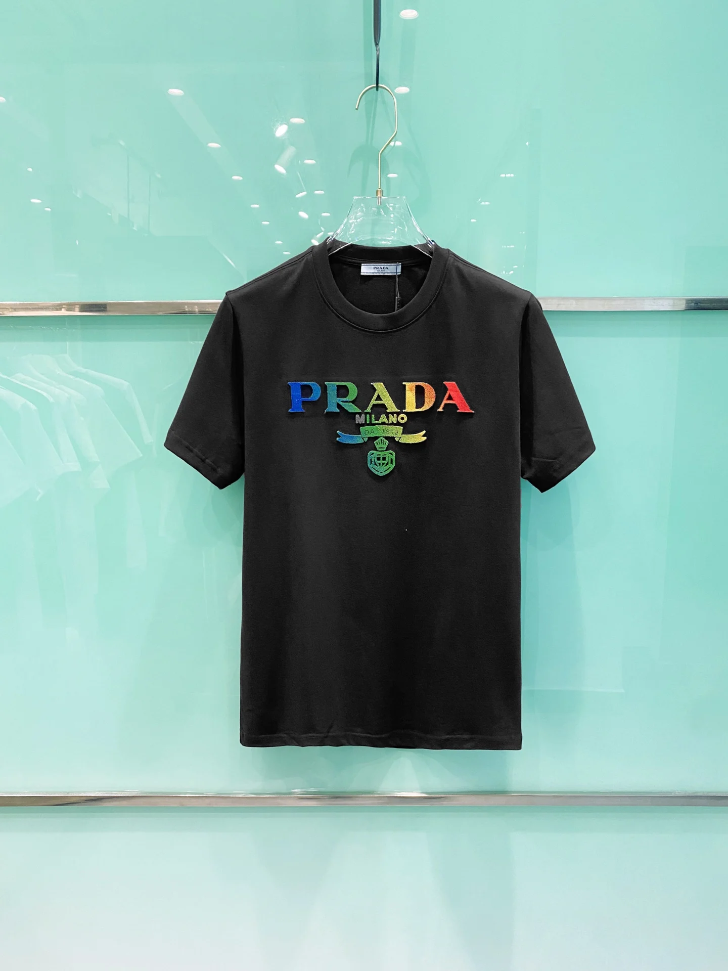 Prada Spring and summer new unisex short-sleeve T-shirts Prada Spring and summer new unisex short-sleeve T-shirts