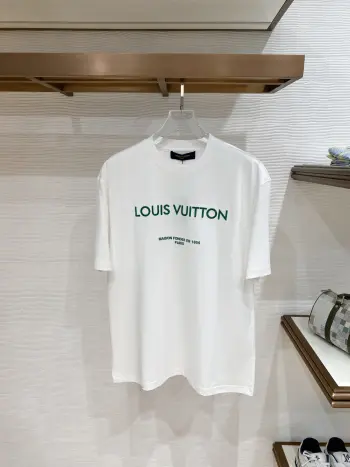 Latest short-sleeve round-neck men s T-shirt Replica Louis Vuitton Tshirts and Polos