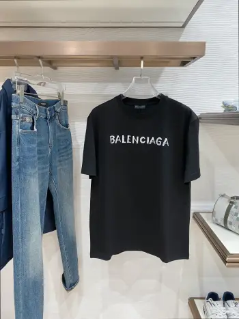 Latest men s short-sleeve round-neck T-shirt Replica Balenciaga Tshirts and Polos