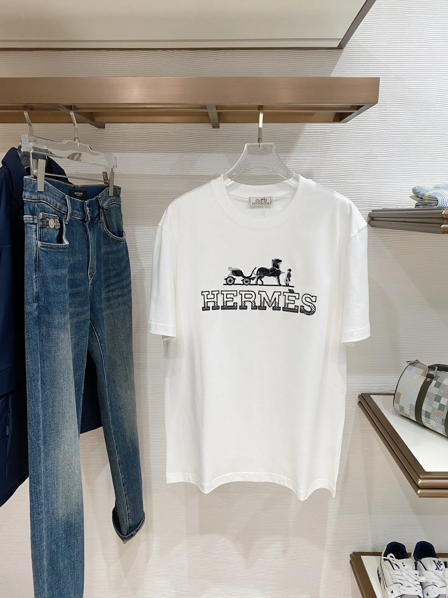 Hermes Latest men s short-sleeve round neck T-shirt Hermes Latest men s short-sleeve round neck T-shirt