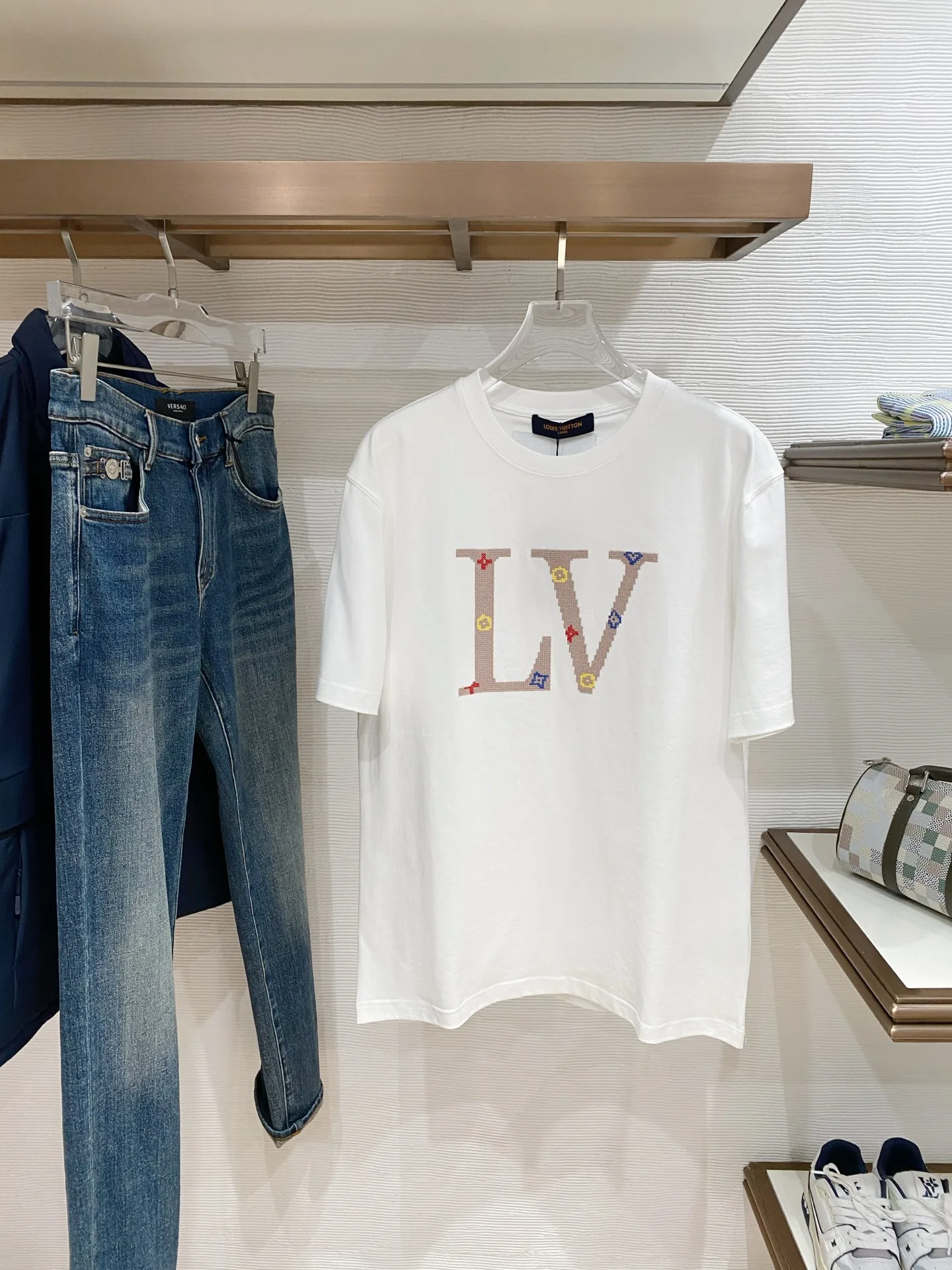Louis Vuitton Latest men s short-sleeve round-neck T-shirt