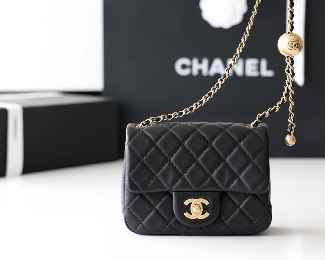 Chanel AS1786 Thick Gold Full Steel Small Ball Camera Bag Women s Crossbody Bag Chanel AS1786 Thick Gold Full Steel Small Ball Camera Bag Women s Crossbody Bag