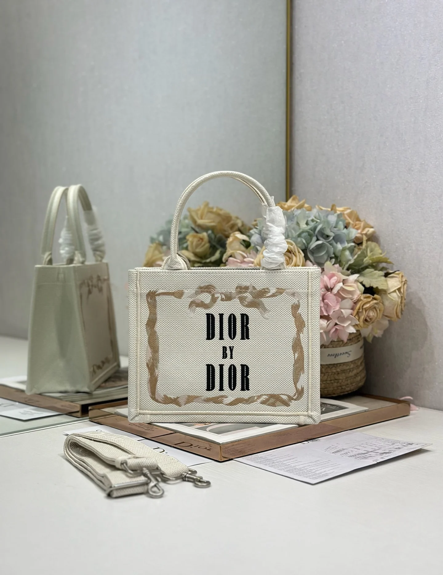 Dior 1286 Embroidered Shopping Bag Women s Shoulder Bag