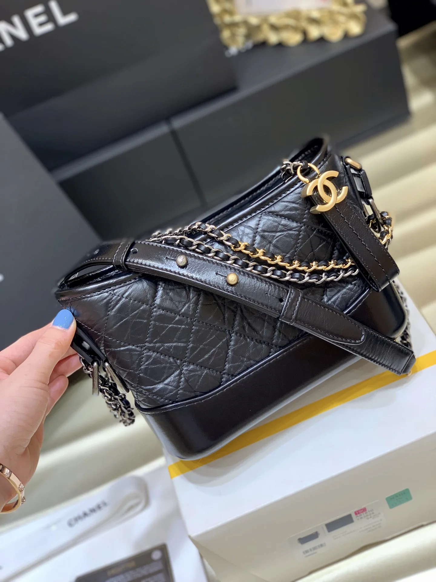 Chanel 91810 All-steel 24k Thick Gold Plated Wandering Bag Women s Crossbody Bag