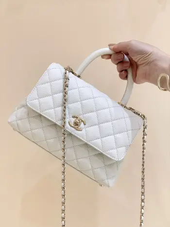 92990 Classic Piping Handbag Women s Crossbody Bag Replica Chanel womens bags