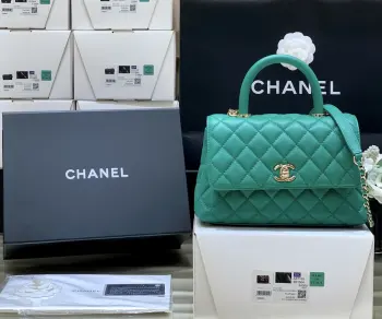 92990 Classic Piping Handbag Women s Crossbody Bag Replica Chanel womens bags