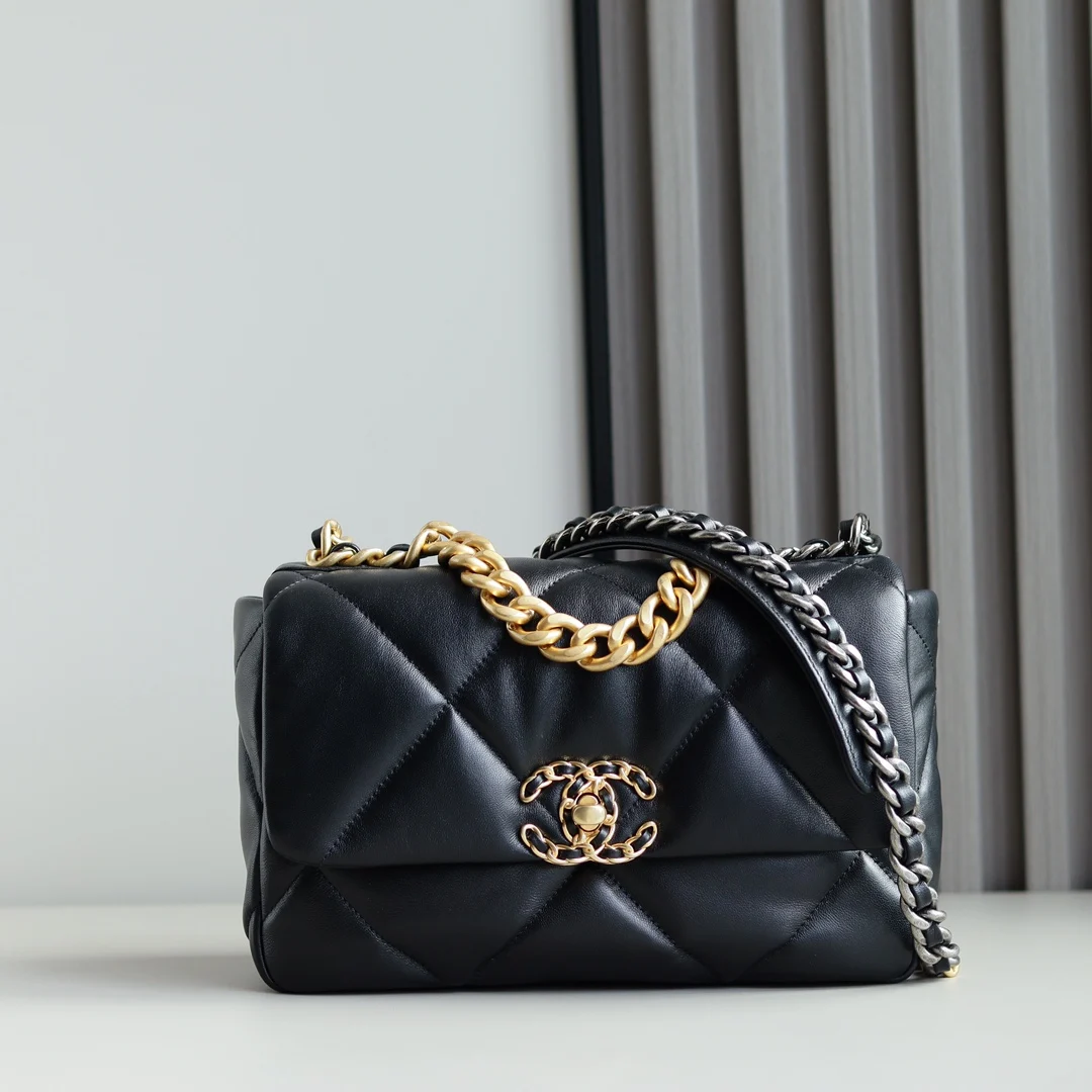 Chanel 1160 Square Genuine Goat Leather Handbag Women s Crossbody Bag Chanel 1160 Square Genuine Goat Leather Handbag Women s Crossbody Bag